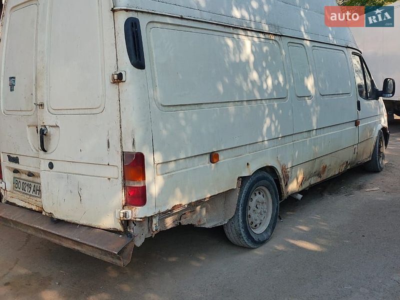 Грузовой фургон Ford Transit 2000 в Тернополе