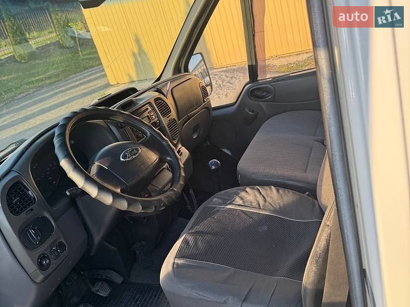 Микровэн Ford Transit 2003 в Кременце