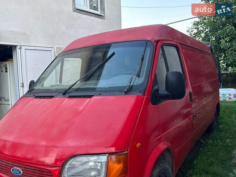 Вантажний фургон Ford Transit 1999 в Івано-Франківську