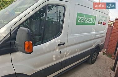 Вантажопасажирський фургон Ford Transit 2016 в Запоріжжі
