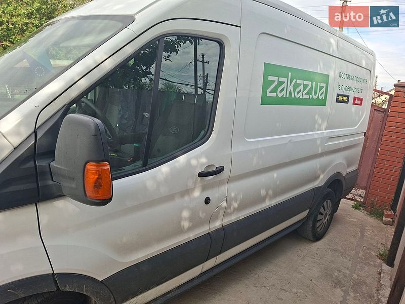 Вантажопасажирський фургон Ford Transit 2016 в Запоріжжі