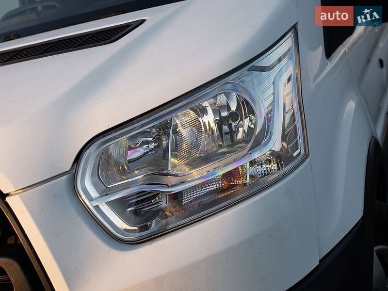 Вантажний фургон Ford Transit 2014 в Вінниці