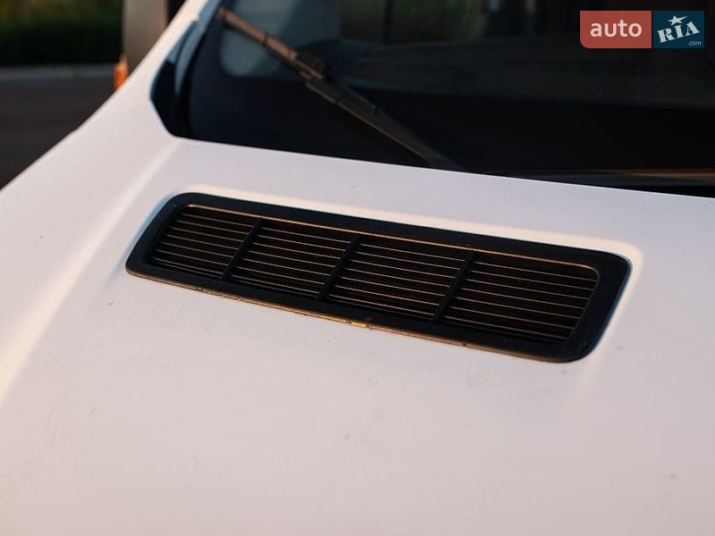 Вантажний фургон Ford Transit 2014 в Вінниці