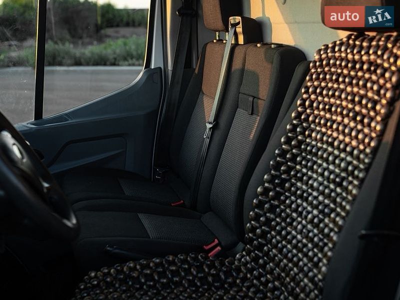 Вантажний фургон Ford Transit 2014 в Вінниці