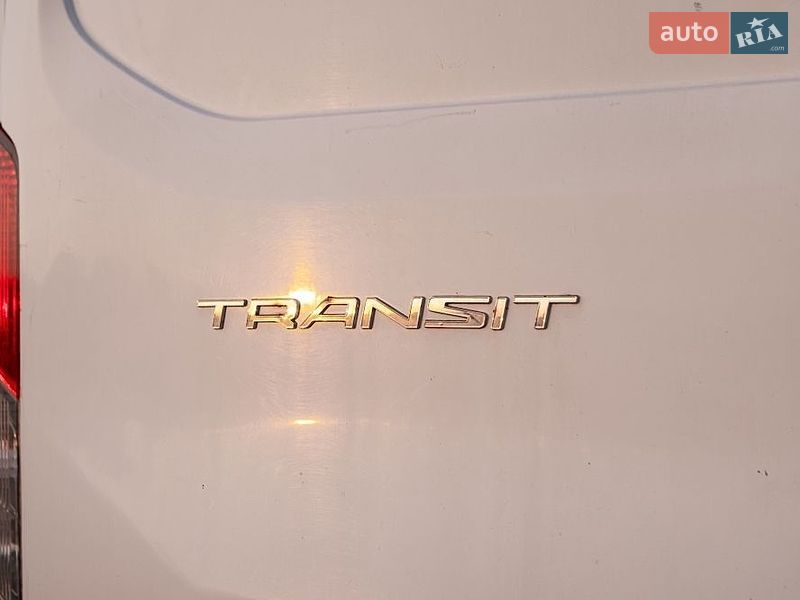 Вантажний фургон Ford Transit 2014 в Вінниці