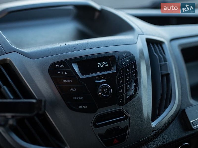 Вантажний фургон Ford Transit 2014 в Вінниці