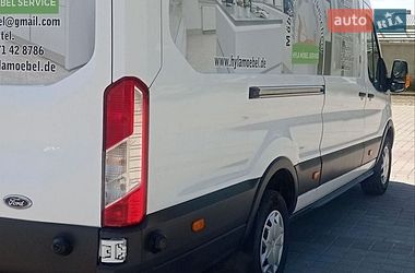 Вантажний фургон Ford Transit 2017 в Калуші