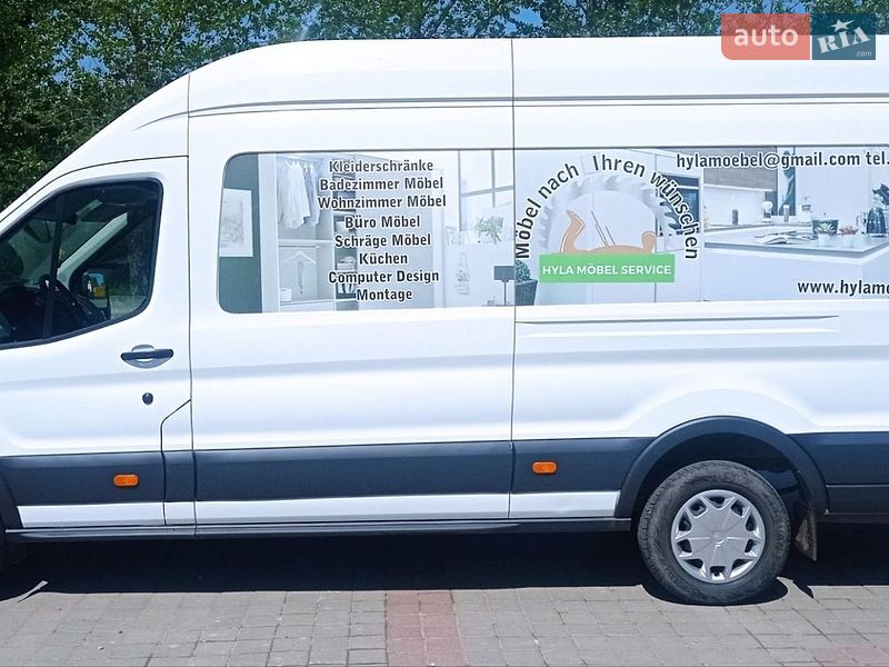 Вантажний фургон Ford Transit 2017 в Калуші