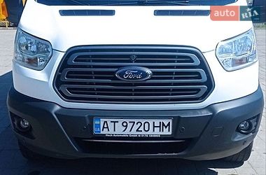 Вантажний фургон Ford Transit 2017 в Калуші
