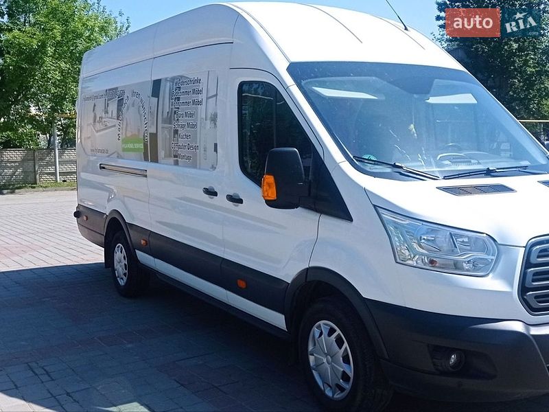 Вантажний фургон Ford Transit 2017 в Калуші