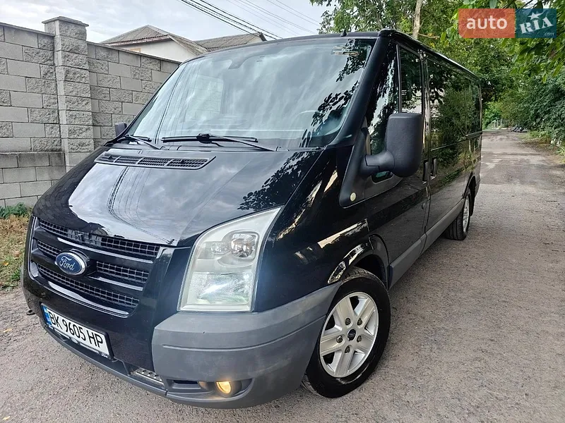 Ford Transit 2011