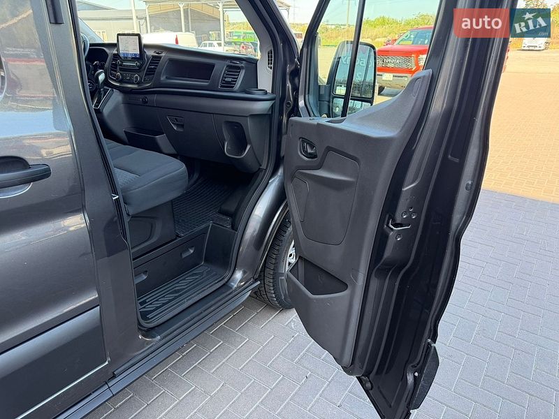 Вантажний фургон Ford Transit 2021 в Ірпені