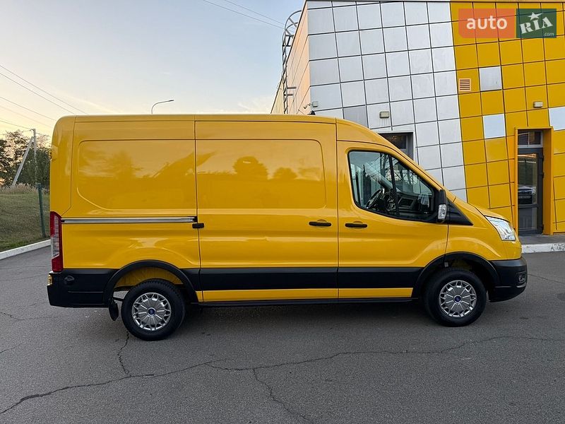 Вантажний фургон Ford Transit 2022 в Ірпені