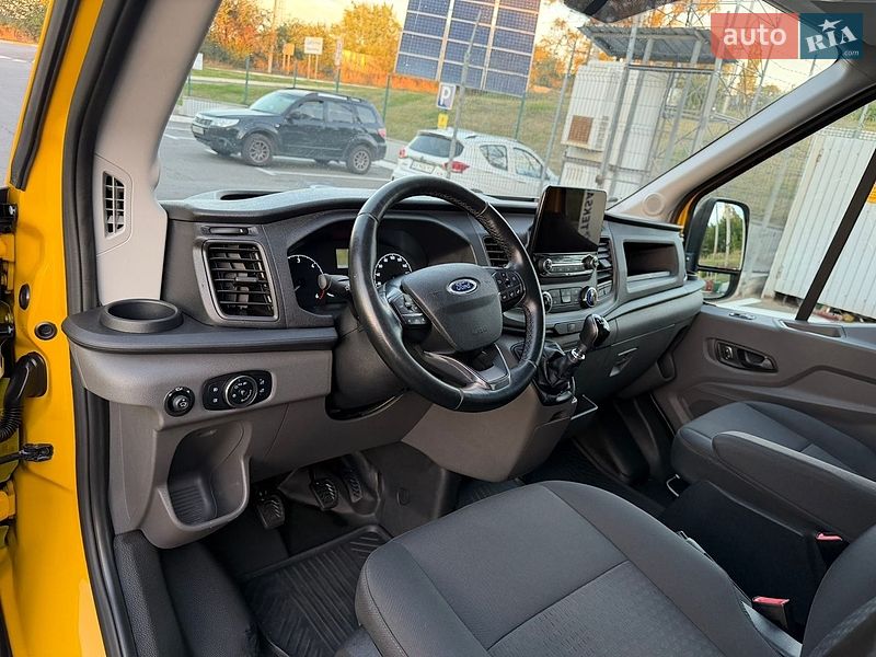 Вантажний фургон Ford Transit 2022 в Ірпені