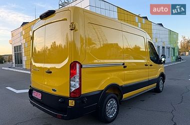 Вантажний фургон Ford Transit 2022 в Ірпені
