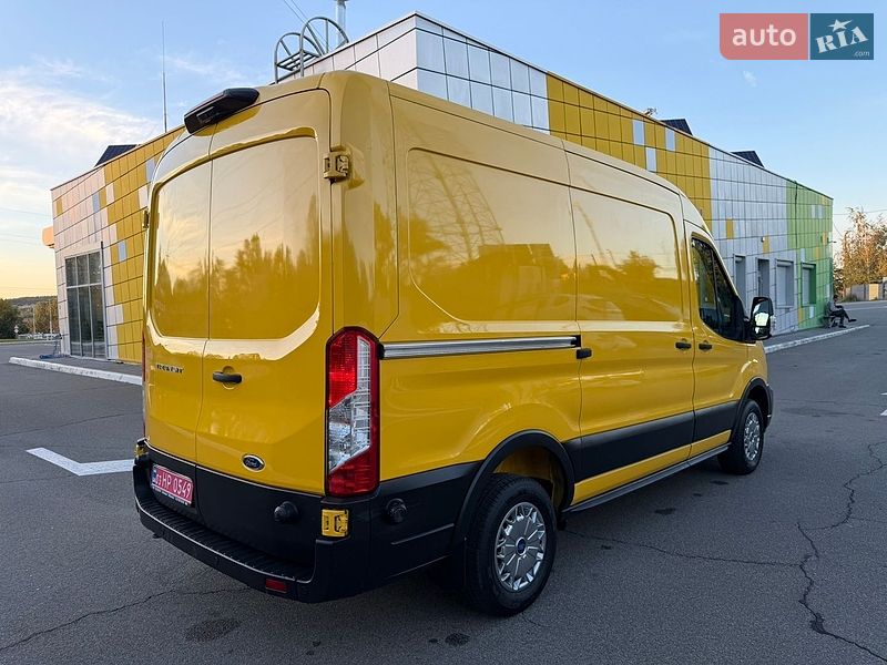 Вантажний фургон Ford Transit 2022 в Ірпені