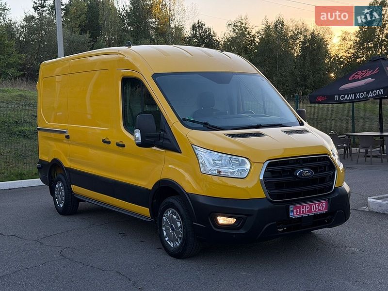 Вантажний фургон Ford Transit 2022 в Ірпені