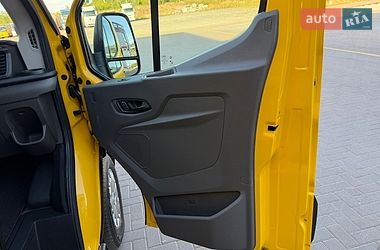 Вантажний фургон Ford Transit 2022 в Ірпені