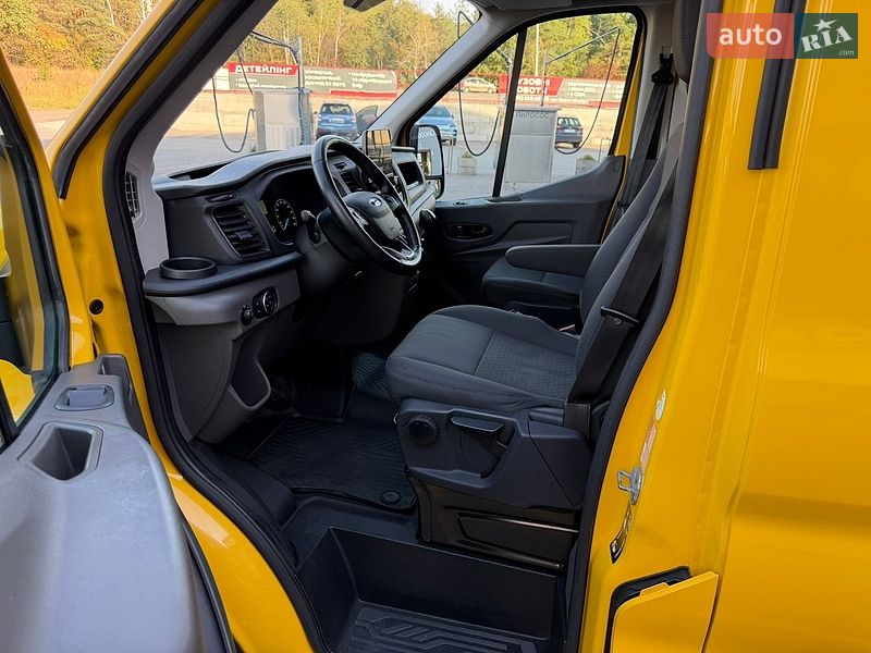 Вантажний фургон Ford Transit 2022 в Ірпені