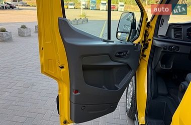 Вантажний фургон Ford Transit 2022 в Ірпені