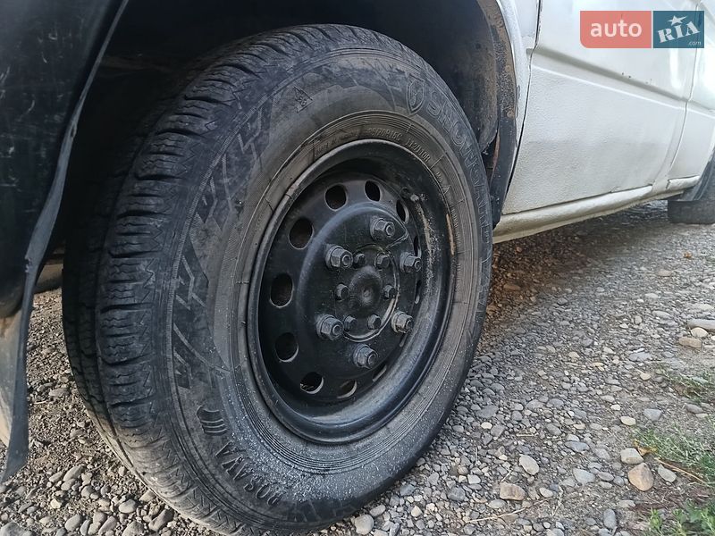 Вантажний фургон Ford Transit 1998 в Снятині