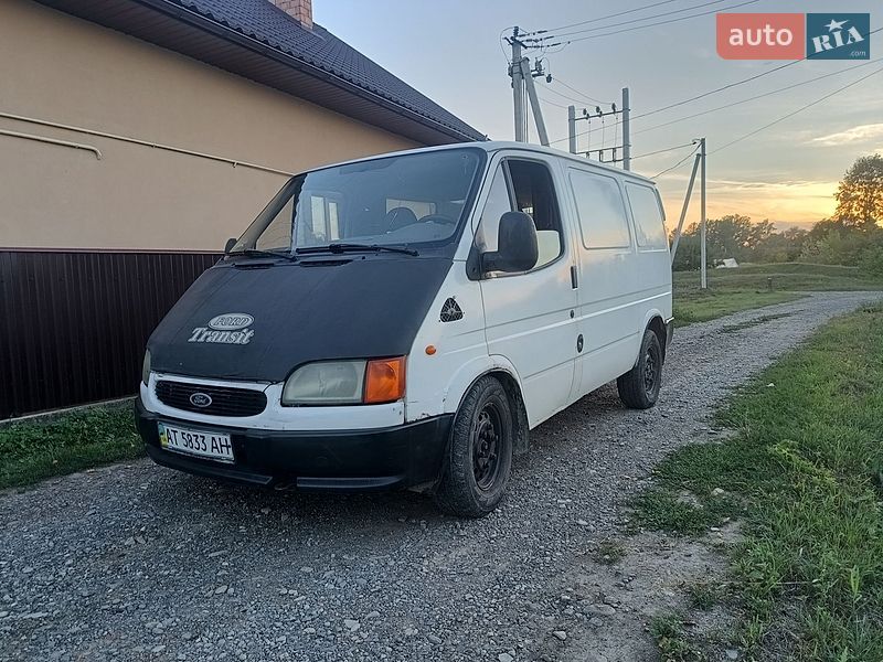 Вантажний фургон Ford Transit 1998 в Снятині