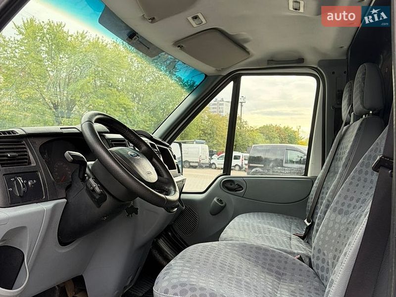 Мікроавтобус вантажний (до 3,5т) Ford Transit 2011 в Львові