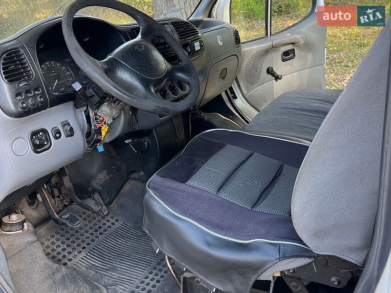 Грузовой фургон Ford Transit 1998 в Кролевце