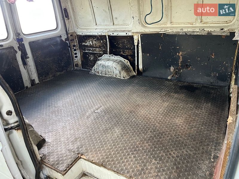 Грузовой фургон Ford Transit 1998 в Кролевце