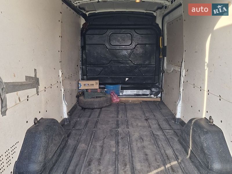 Вантажний фургон Ford Transit 2015 в Барвінковому