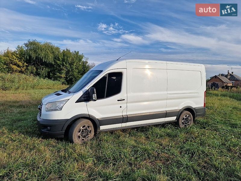 Вантажний фургон Ford Transit 2015 в Барвінковому