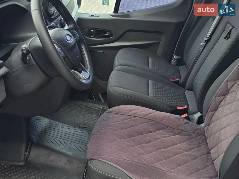 Микроавтобус Ford Transit 2019 в Львове