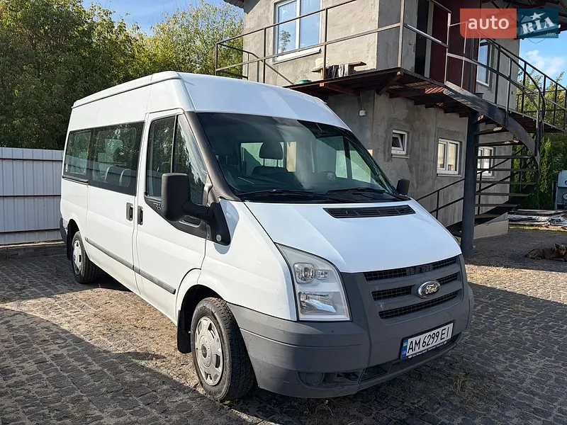 Ford Transit 2011