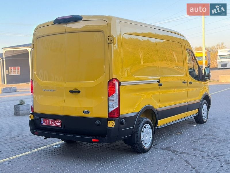 Грузовой фургон Ford Transit 2022 в Буче