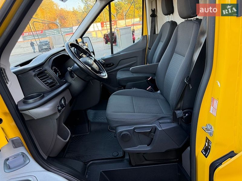 Грузовой фургон Ford Transit 2022 в Буче