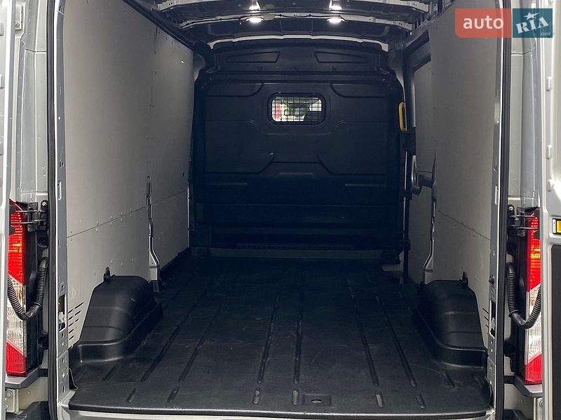 Вантажний фургон Ford Transit 2018 в Вінниці