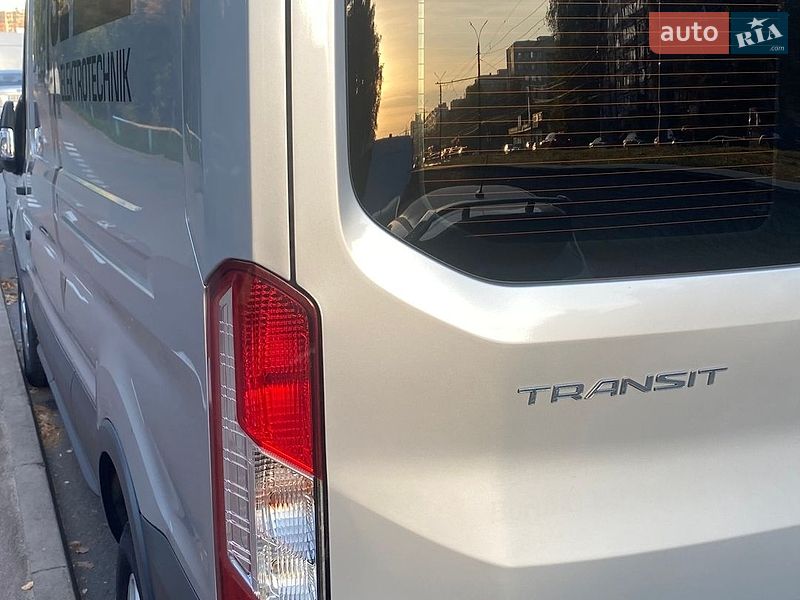 Вантажний фургон Ford Transit 2018 в Вінниці