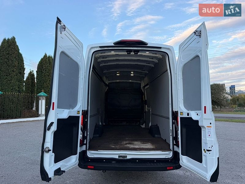 Грузовой фургон Ford Transit 2021 в Дубно
