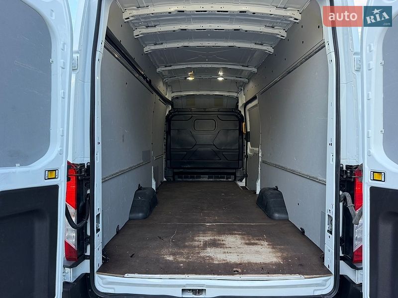 Грузовой фургон Ford Transit 2021 в Дубно
