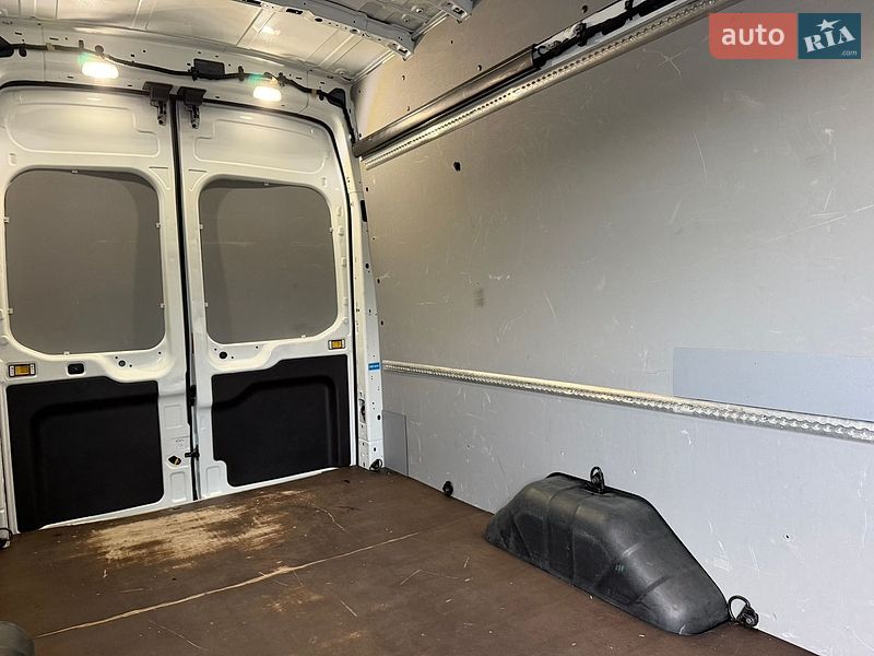 Грузовой фургон Ford Transit 2021 в Дубно