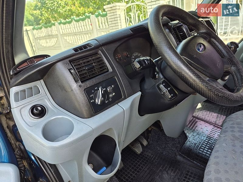 Минивэн Ford Transit 2006 в Черновцах