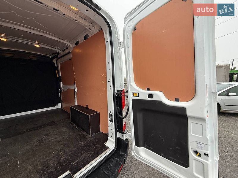 Вантажний фургон Ford Transit 2021 в Вінниці