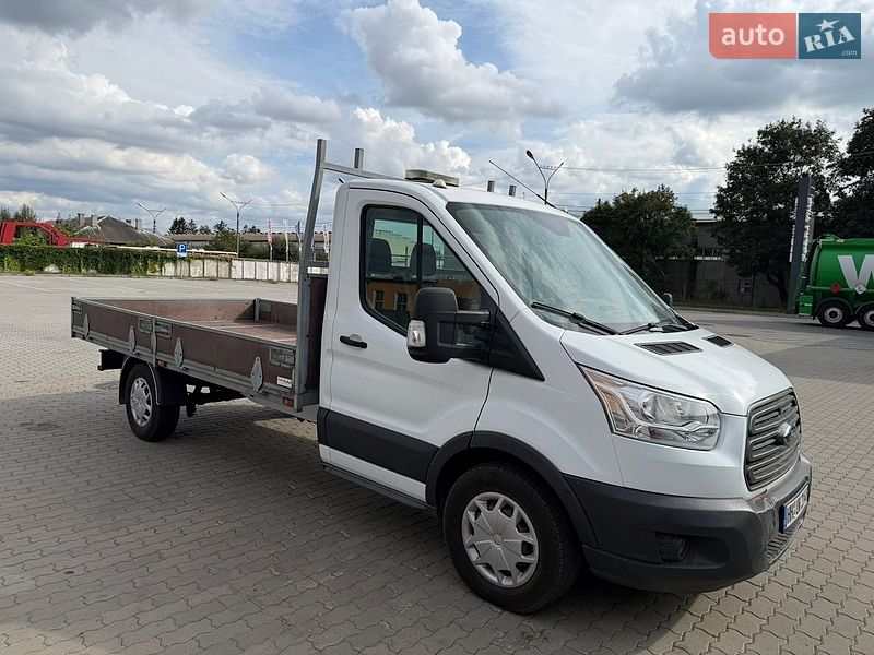 Вантажний фургон Ford Transit 2018 в Нововолинську