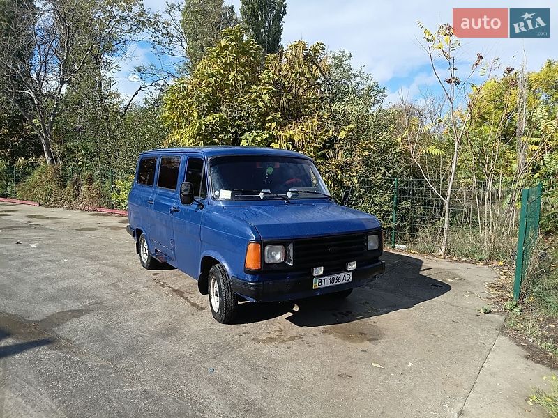 Мінівен Ford Transit 1984 в Херсоні