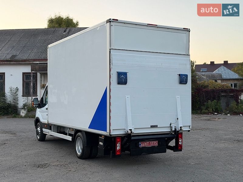 Вантажний фургон Ford Transit 2016 в Дубні