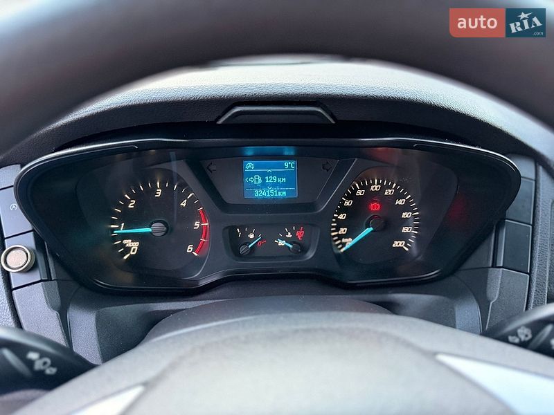 Вантажний фургон Ford Transit 2016 в Дубні