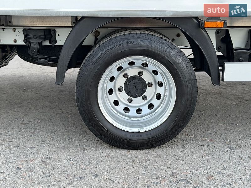 Вантажний фургон Ford Transit 2016 в Дубні