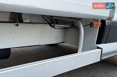 Вантажний фургон Ford Transit 2016 в Дубні