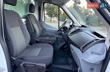 Вантажний фургон Ford Transit 2016 в Дубні