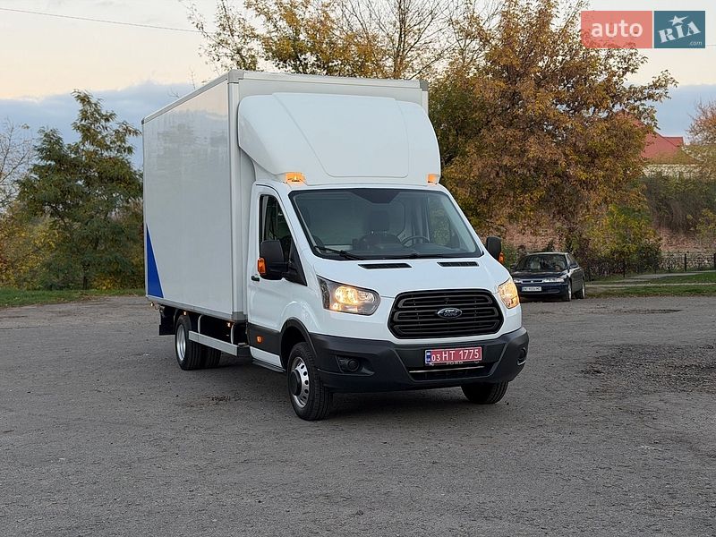Вантажний фургон Ford Transit 2016 в Дубні